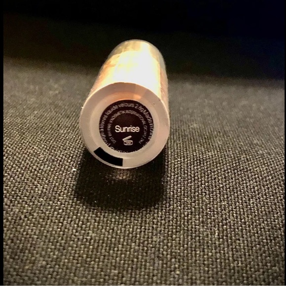 ✨Pick 5/$25- V Kosmetik Creamy Liquid Lipstick in shade “Sunrise” - Picture 4 of 4